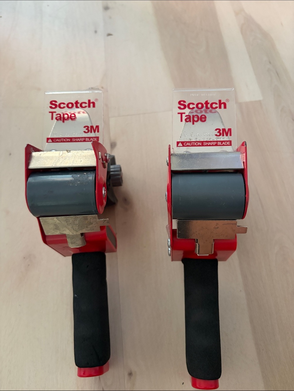set of 2 3M scotch tape guns